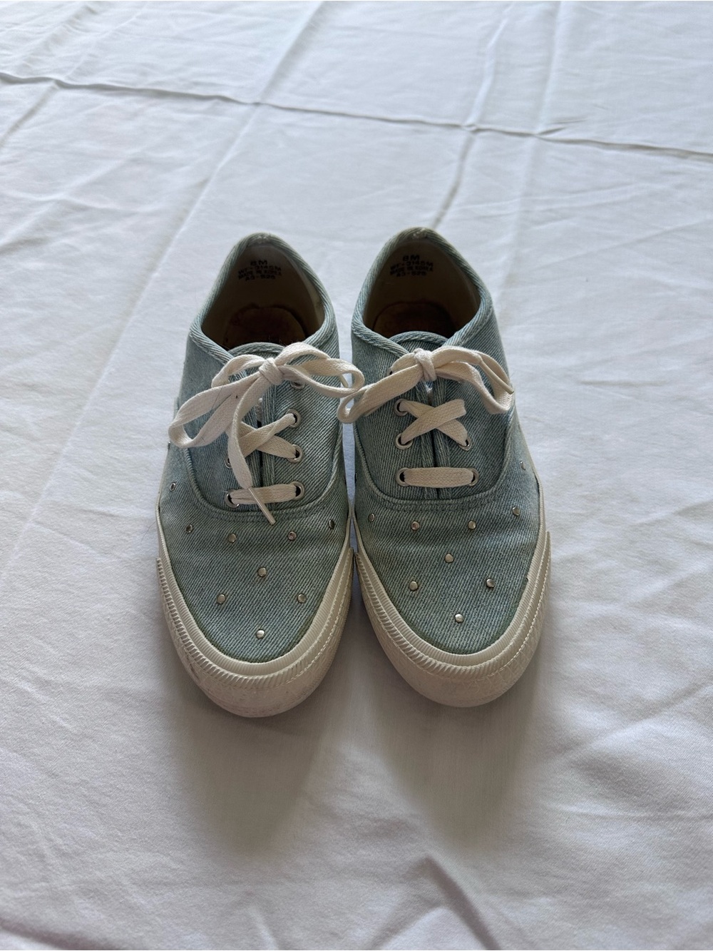 Vintage VTG Women’s Keds Light Blue Canvas Sneakers with Stud Detail